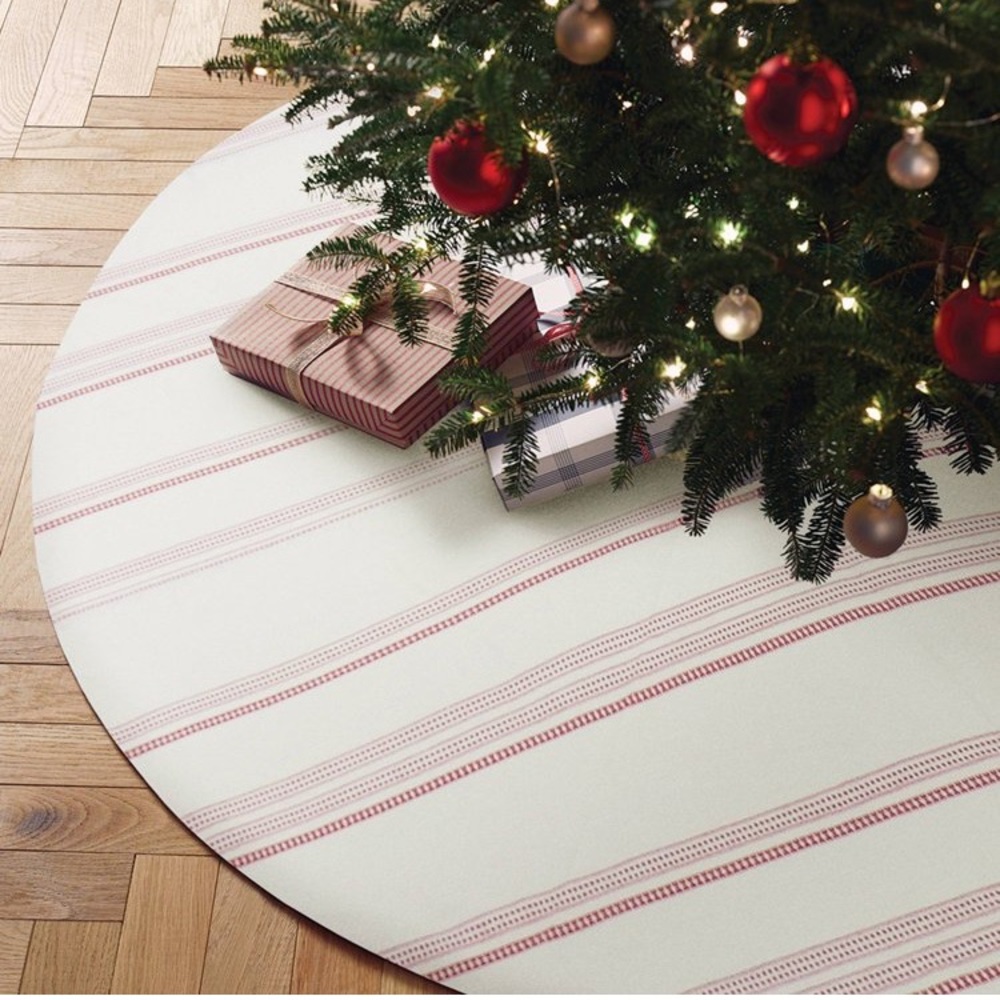 COPY - Hearth and Hand by Magnolia Tree skirt